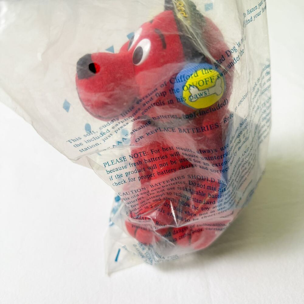 Vtg Avon Clifford The Big Red Dog 7” Mini Radio - New